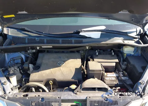 2014 Toyota Sienna Xle V6 8 Passenger из США, поврежденный, VIN 5TDYK3DC9ES526117